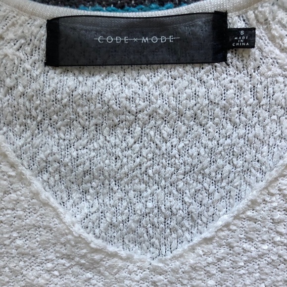 Cream Short Cropped Sweater - Picture 3 of 3